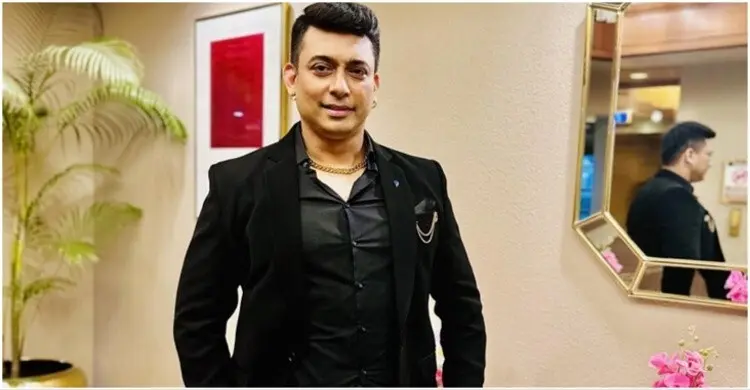 রোনালদোর দেশ মাতাবেন মেসিভক্ত জায়েদ খান