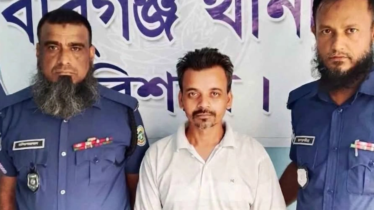 পর্নোগ্রাফি মামলায় বিএনপি নেতা গ্রেপ্তার